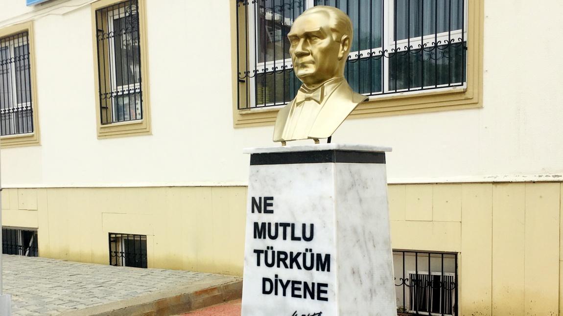 Atatürk Büstümüz ve Kaidesi Yenilenmiştir